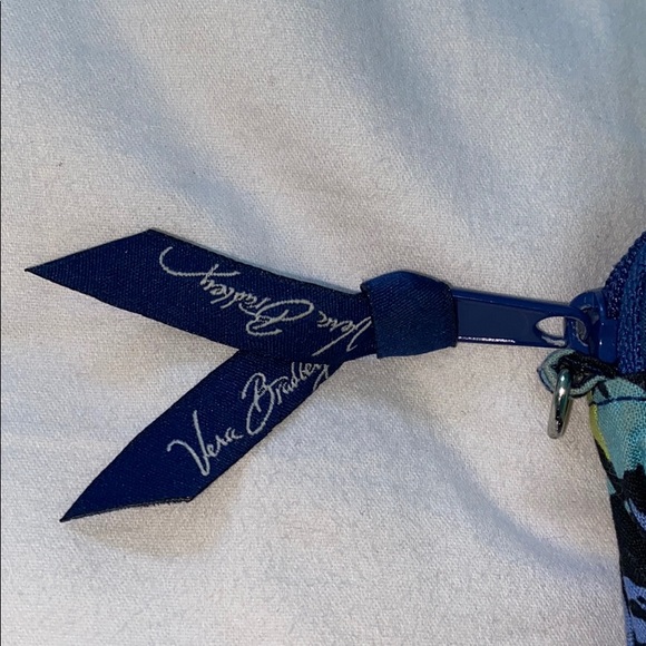 Vera Bradley wristlet wallet - Picture 4 of 4